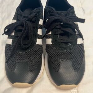 Adidas Flashback “Black” Sneakers